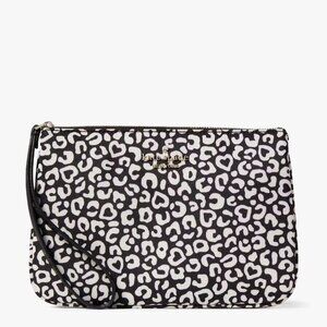 Chelsea Leopard Heart Medium Wristlet Pouch